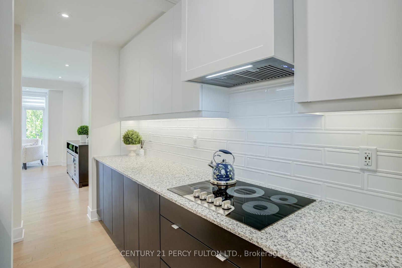 3B Norbury Crescent • Toronto, ON photo 12