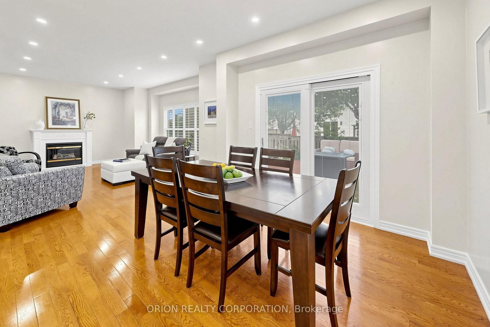 11 Davey Street • Ajax, ON photo 13