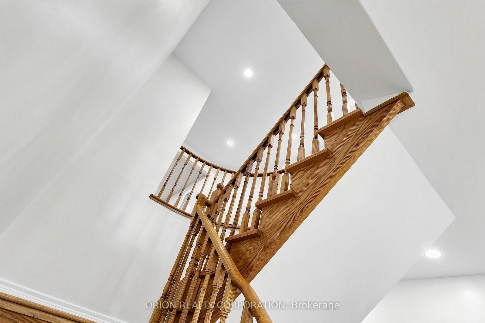 11 Davey Street • Ajax, ON photo 22