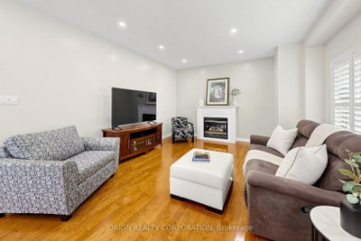 11 Davey Street • Ajax, ON photo 9