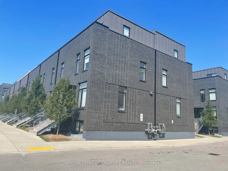 home for lease on 95B-1760 Simcoe Street N