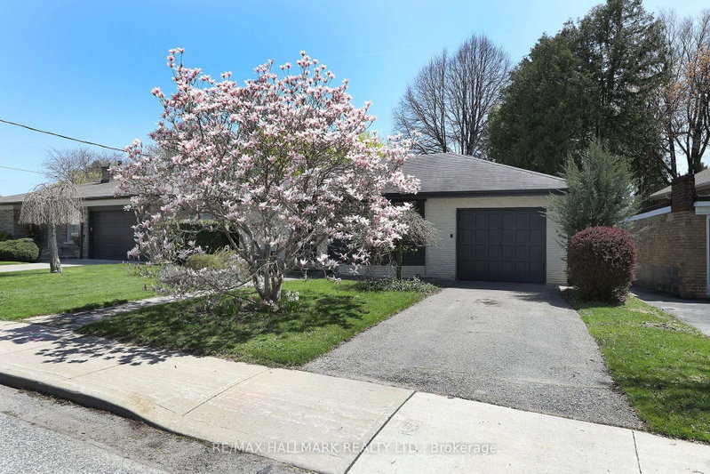 33 Stag Hill Drive