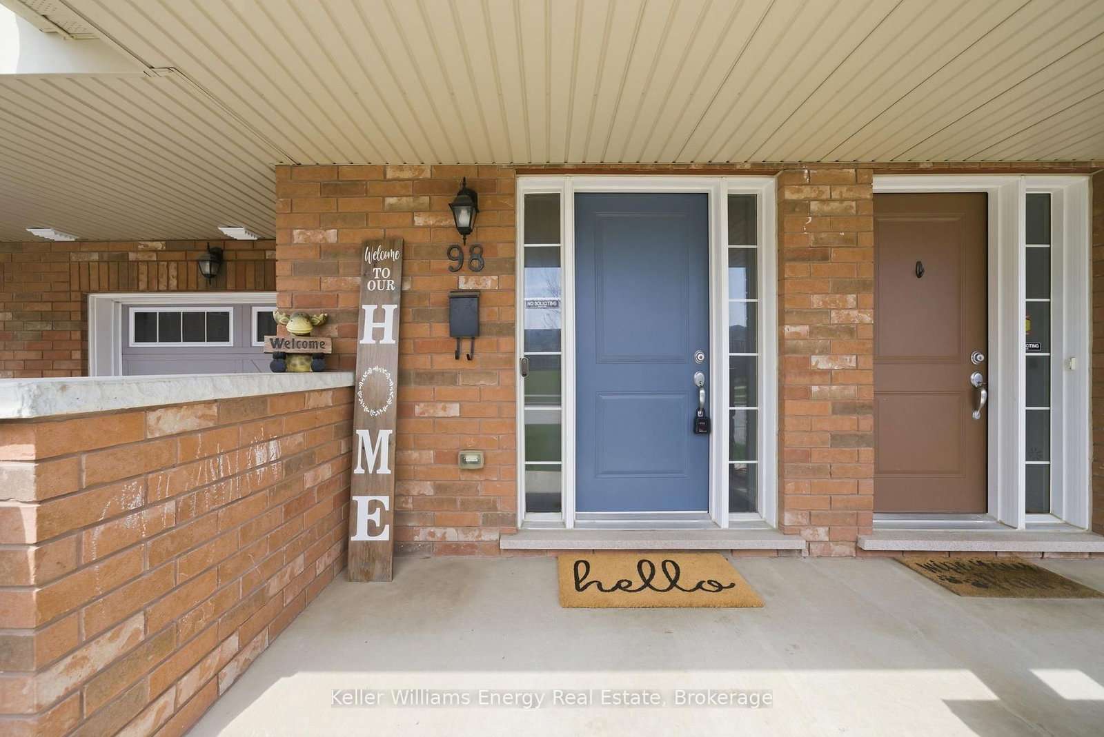 98 Tabaret Crescent • Oshawa, ON photo 2