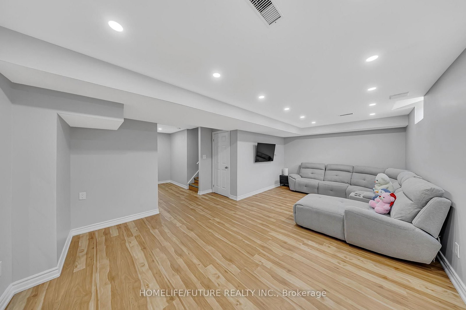 54 Oswell Drive • Ajax, ON photo 35