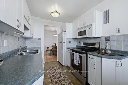 44 Falby Court • #604 • Ajax, ON photo 27