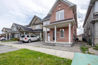 30 Lloydminster Avenue — photo 2