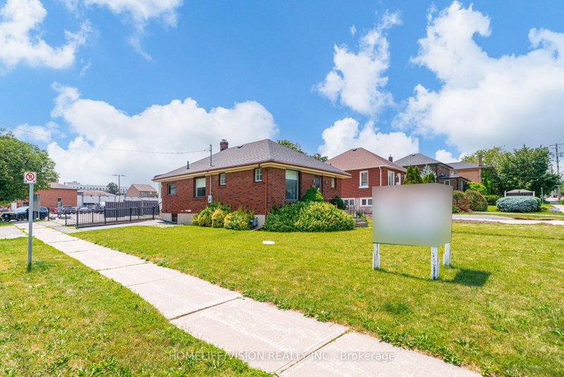 133 Mary St E photo 5