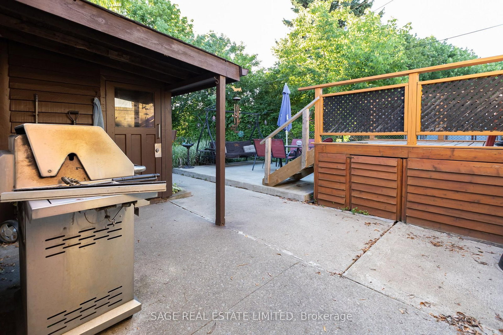 8 Lombardy Crescent • Toronto, ON photo 25