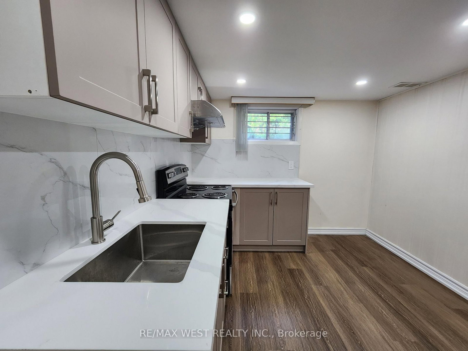 Bsmt-105 Crocus Drive, Toronto, ON, photo 3