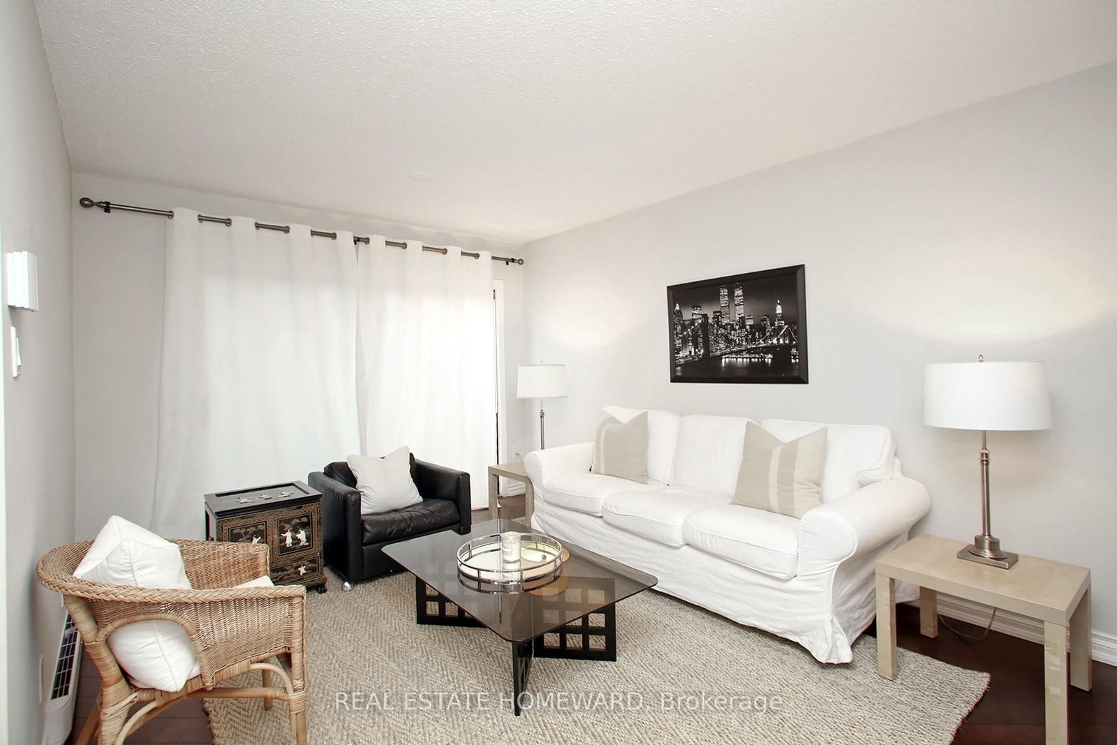 12-50 Battenberg Avenue, Toronto, ON, photo 2
