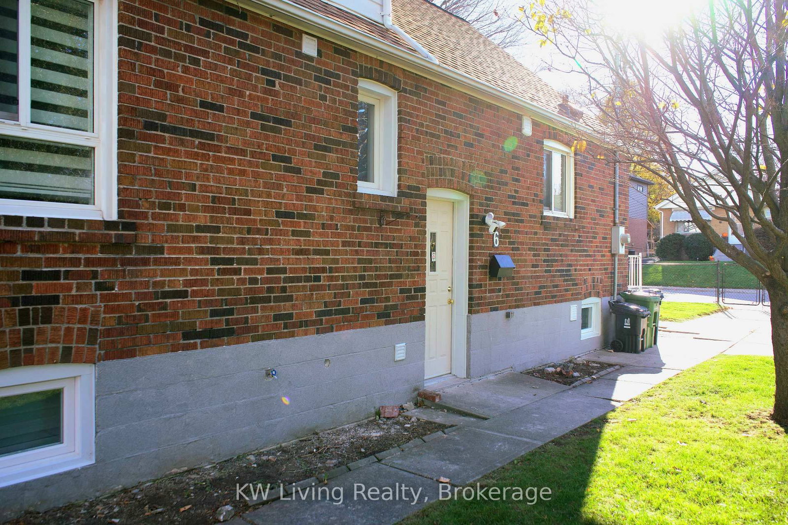 Bsmt-6 Gardens Crescent, Toronto, ON, photo 2