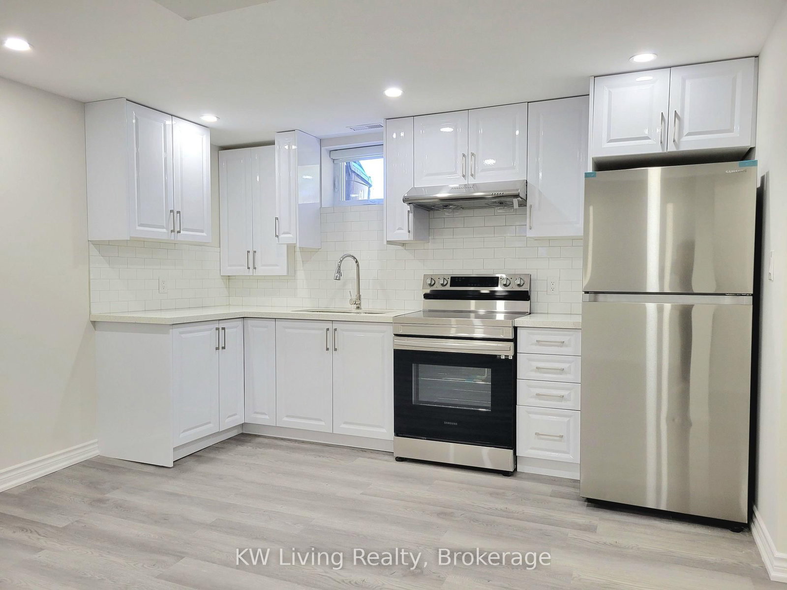 Bsmt-6 Gardens Crescent, Toronto, ON, photo 4