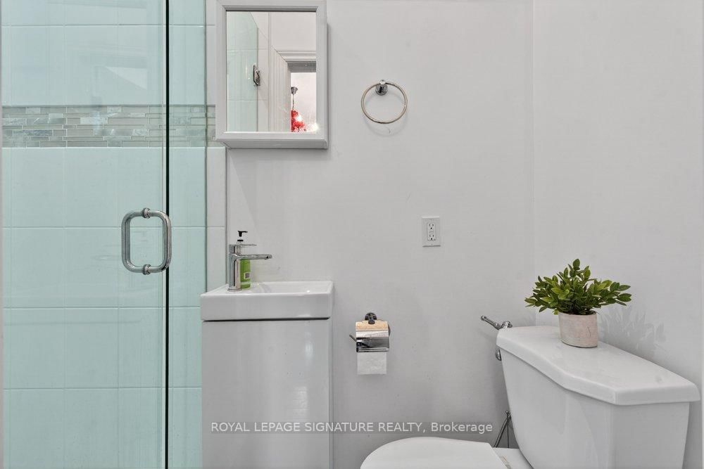 32 Cliffcrest Drive • Toronto, ON photo 25