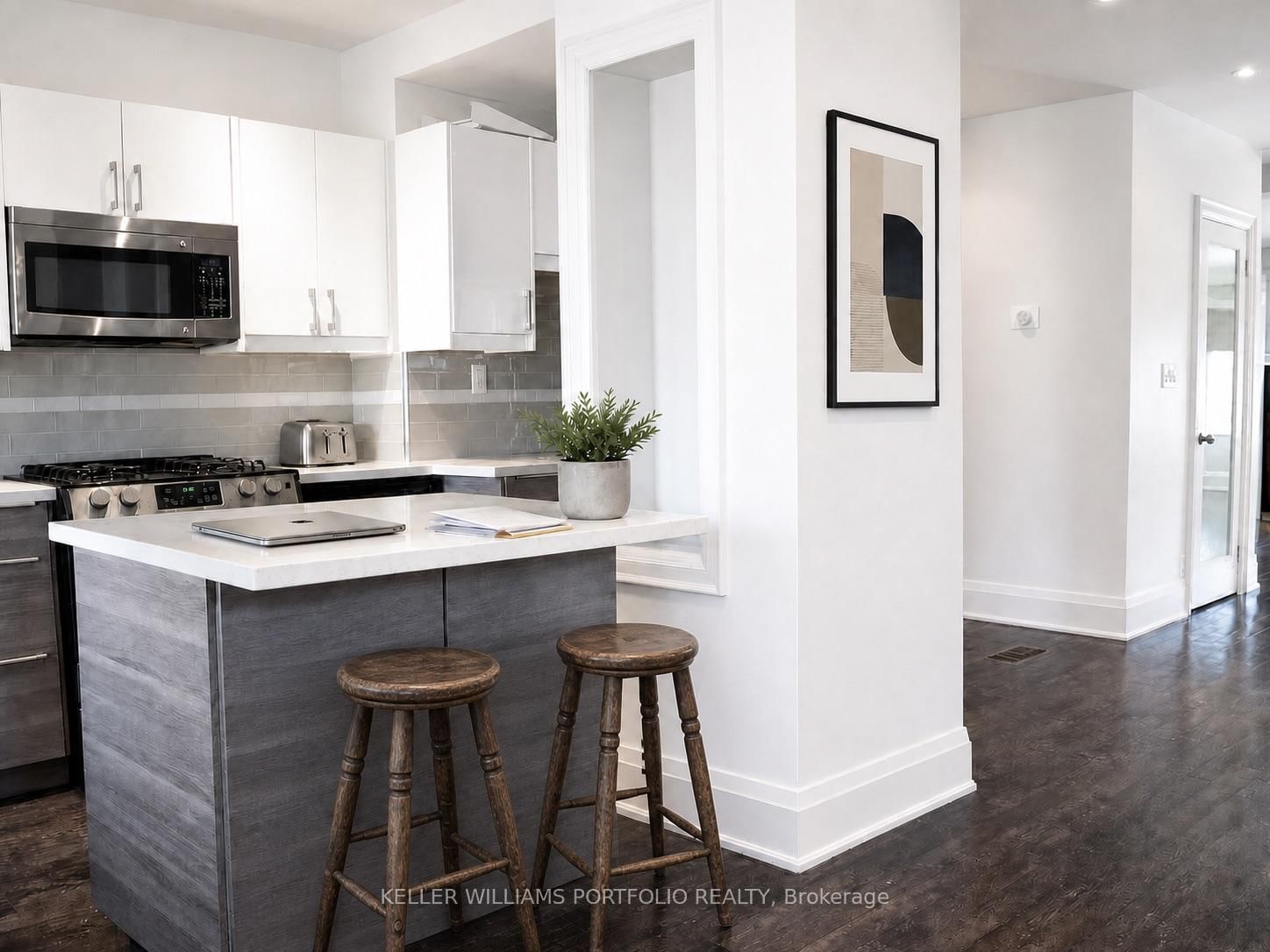 71 Chisholm Avenue, Toronto, ON, photo 2