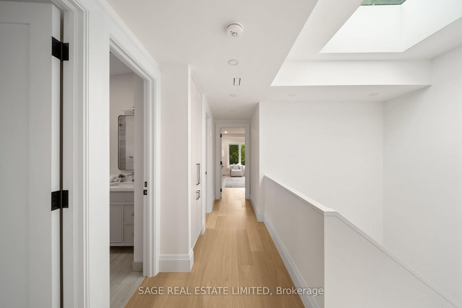 116 Lee Avenue • Toronto, ON photo 19