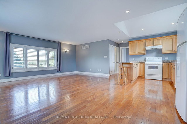 Unit 2 - 99 Hurd Street