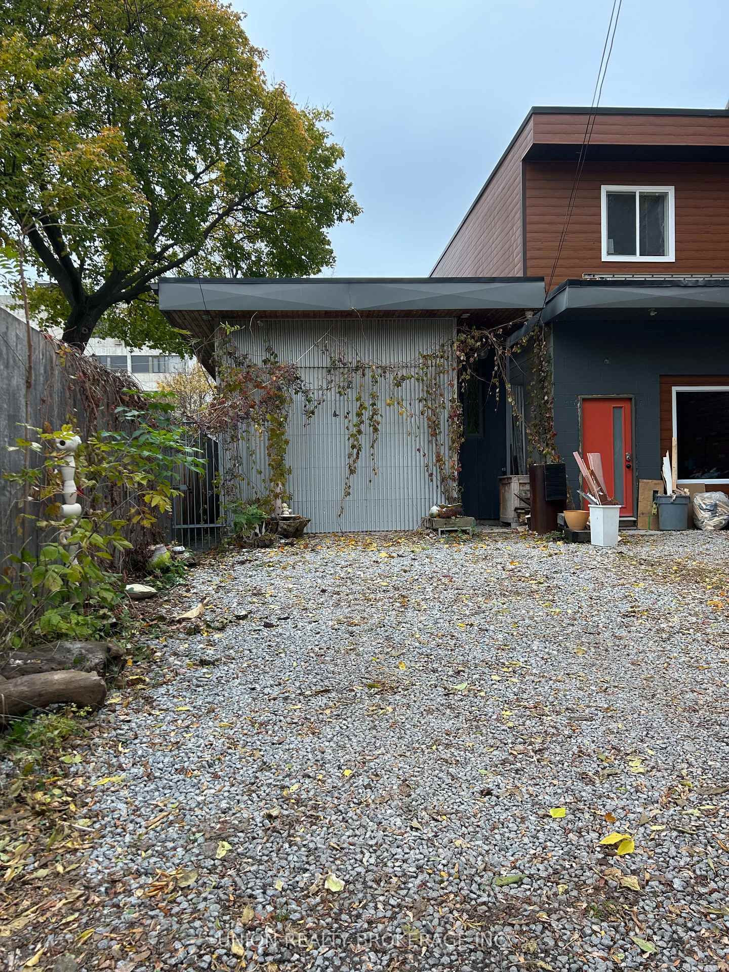 303 Coxwell Avenue, Toronto, ON
