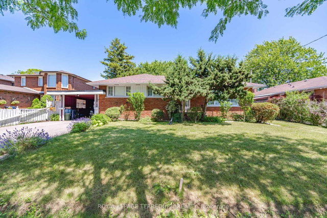 879 Scarborough Golf Club Road