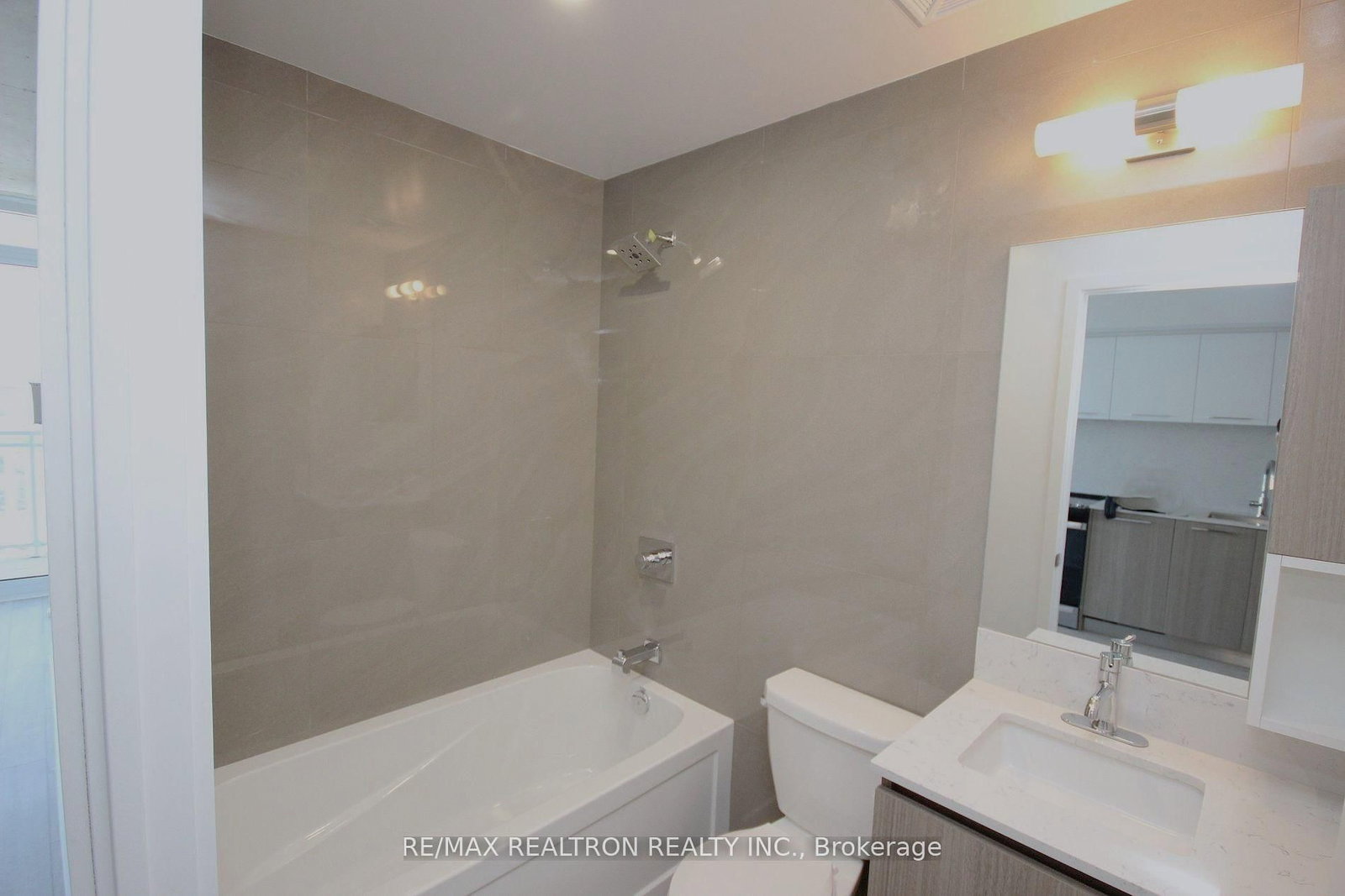 45 Baseball Place • #1307 • Toronto, ON photo 10