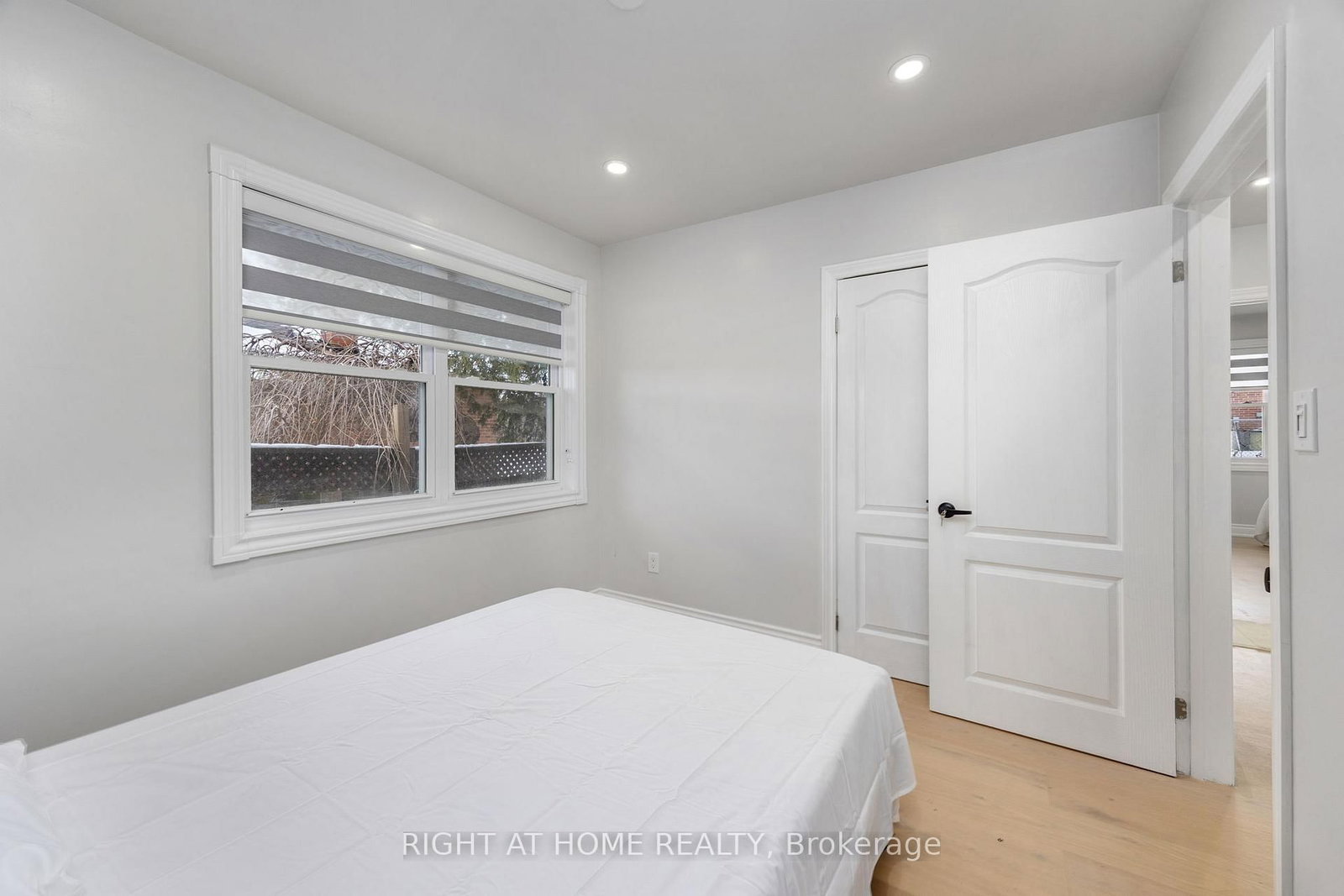 53 Gaiety Drive • Toronto, ON photo 22