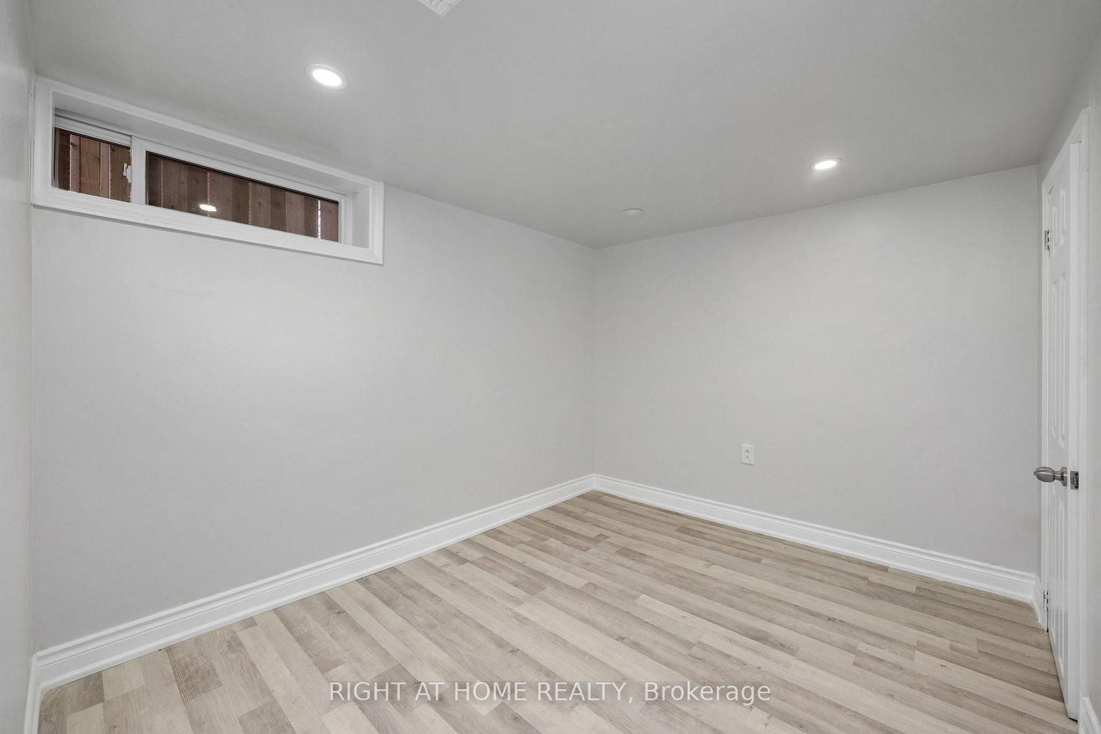 53 Gaiety Drive • Toronto, ON photo 30