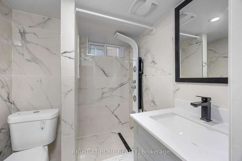 53 Gaiety Toronto,ON M1H 1B9 — Photo 32