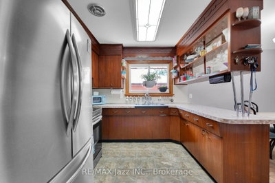 217 Annis Street — photo 5