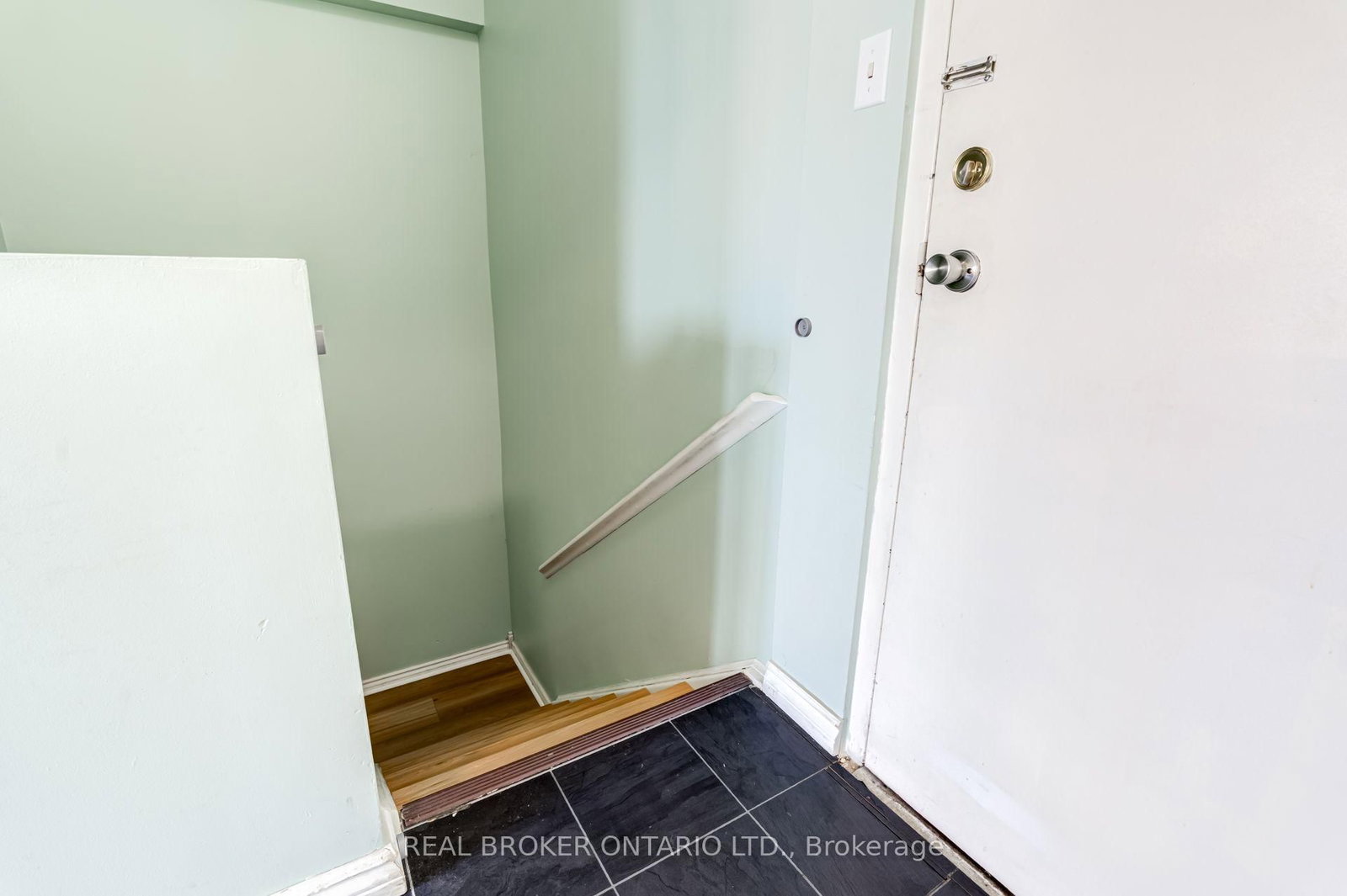 4060 Lawrence Avenue E • #402 • Toronto, ON photo 14