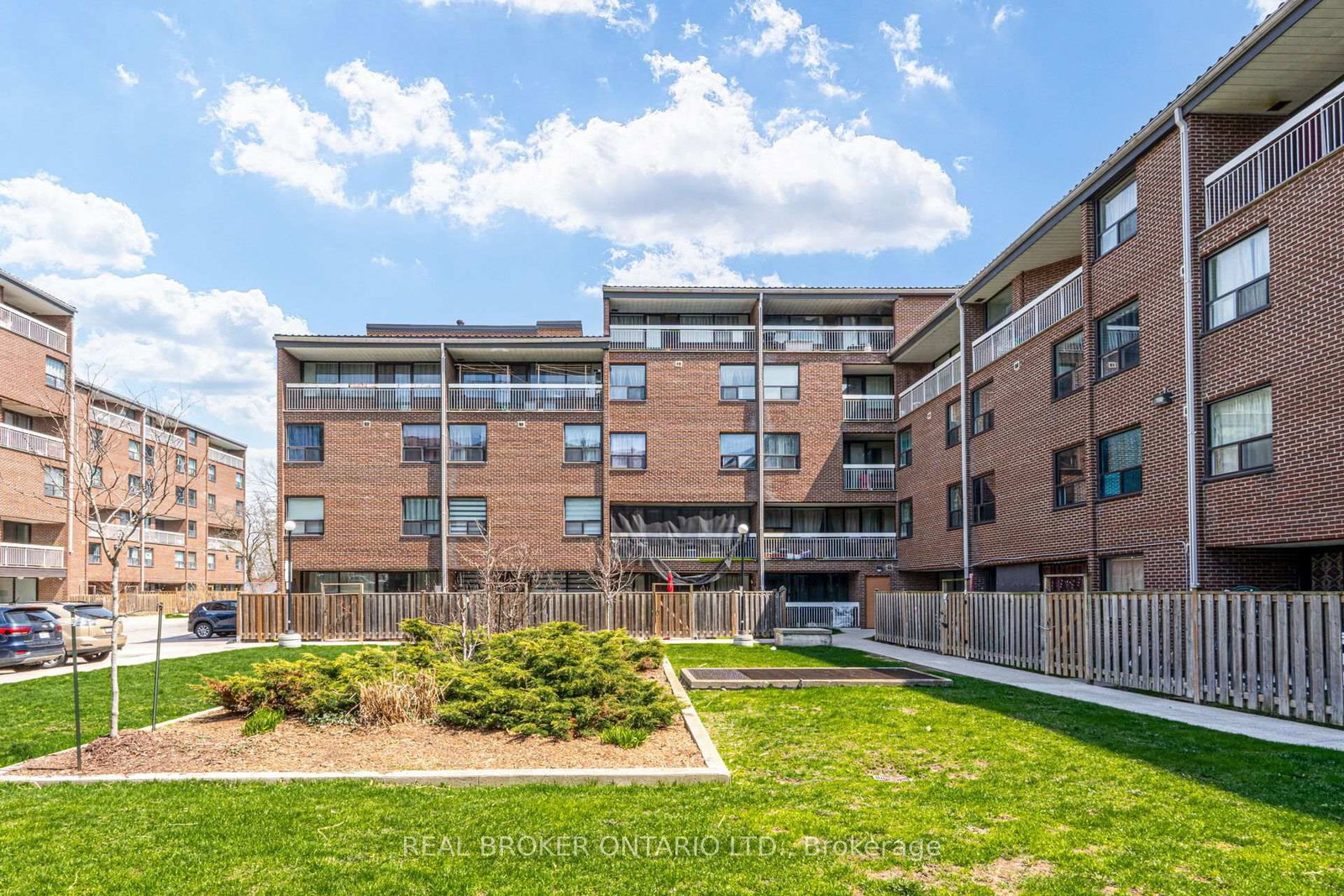 4060 Lawrence Avenue E • #402 • Toronto, ON photo 24