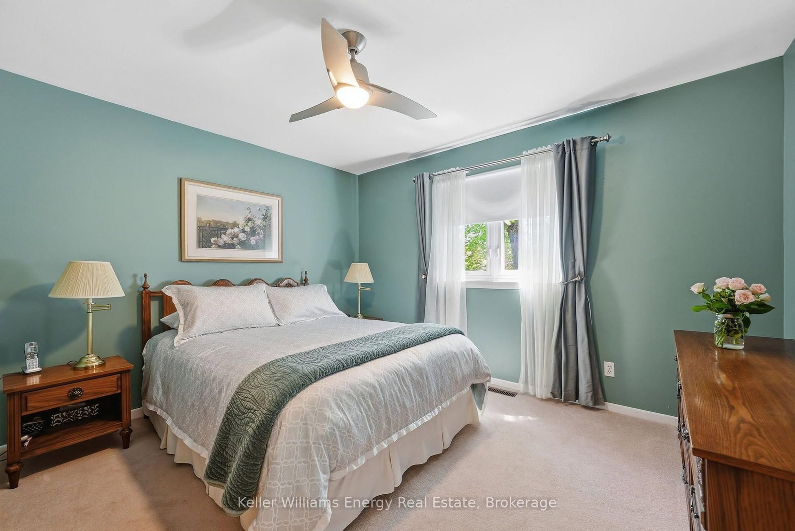 20 Proud Grove • Toronto, ON photo 19