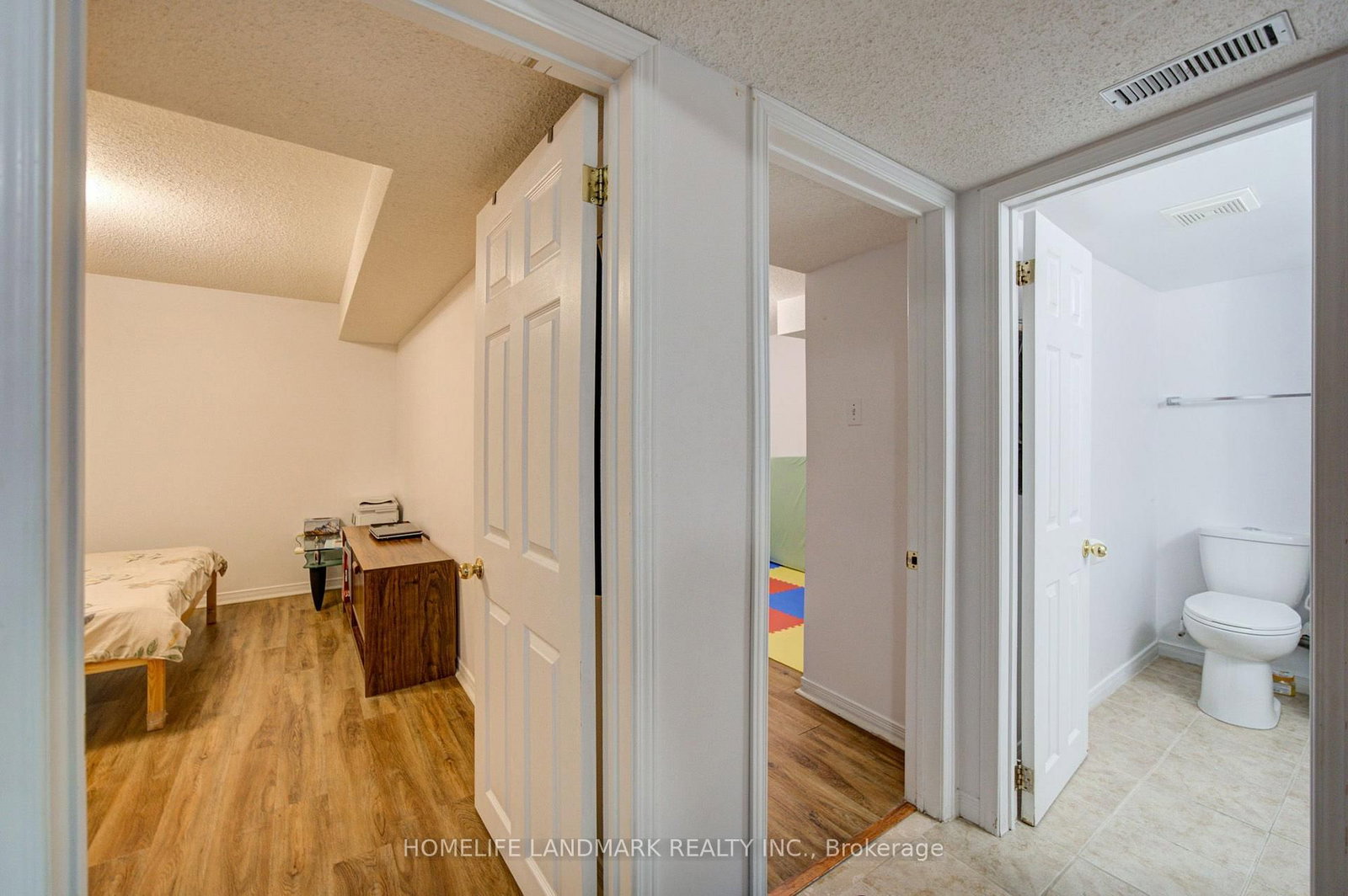 65 Shepton Way • Toronto, ON photo 33