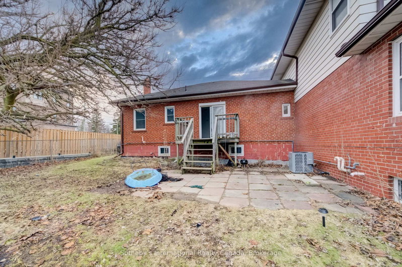 1478 Altona Rd, Pickering