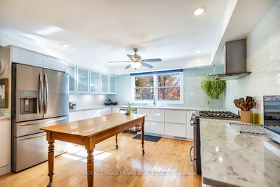 1695 Scugog Street — more photos