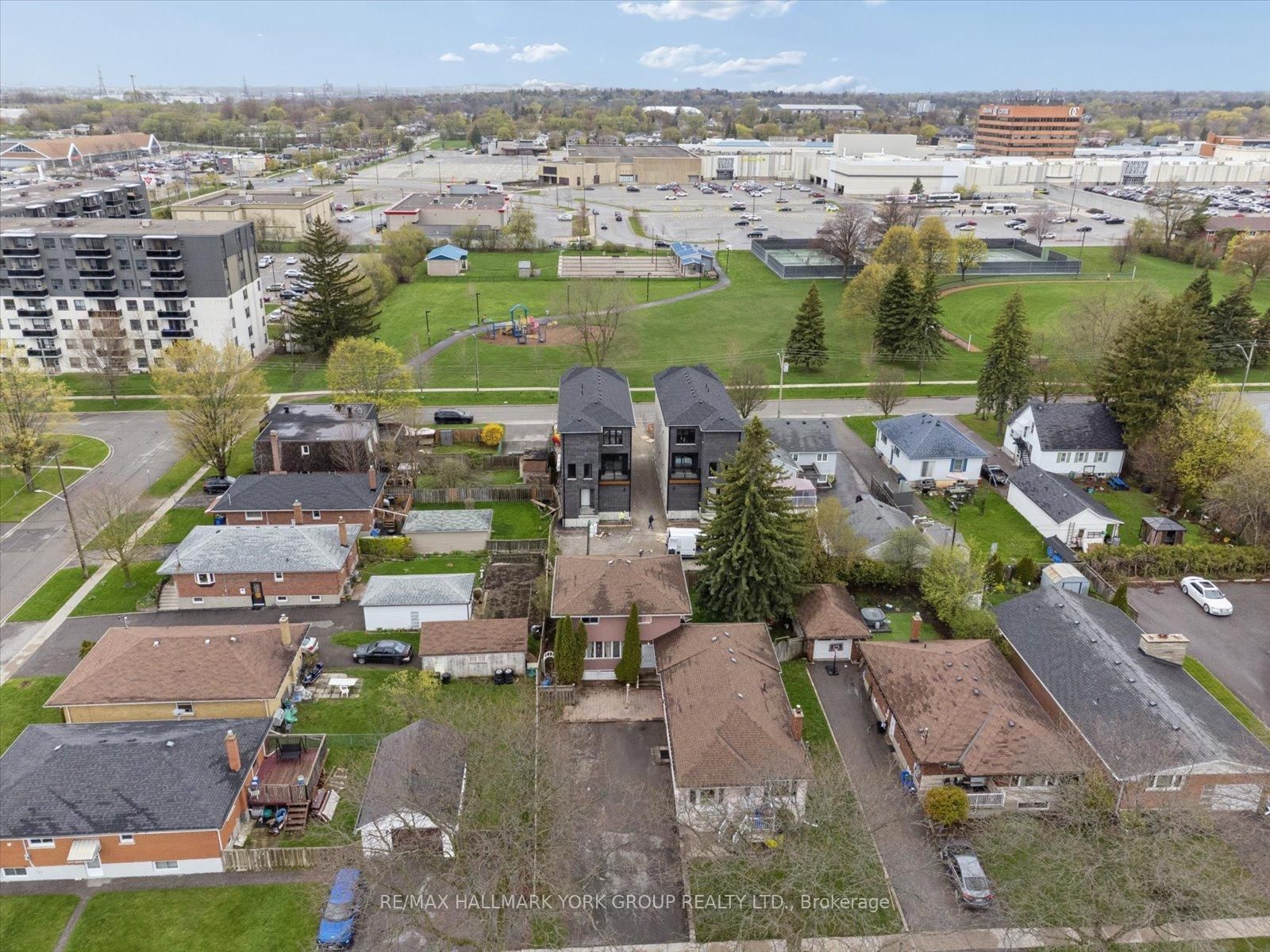 226 Cromwell Avenue • Oshawa, ON photo 19