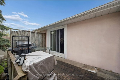 226 Cromwell Avenue • Oshawa, ON photo 8