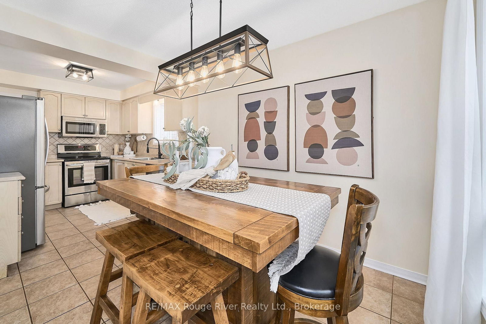 100 Queen Street • Clarington, ON photo 16