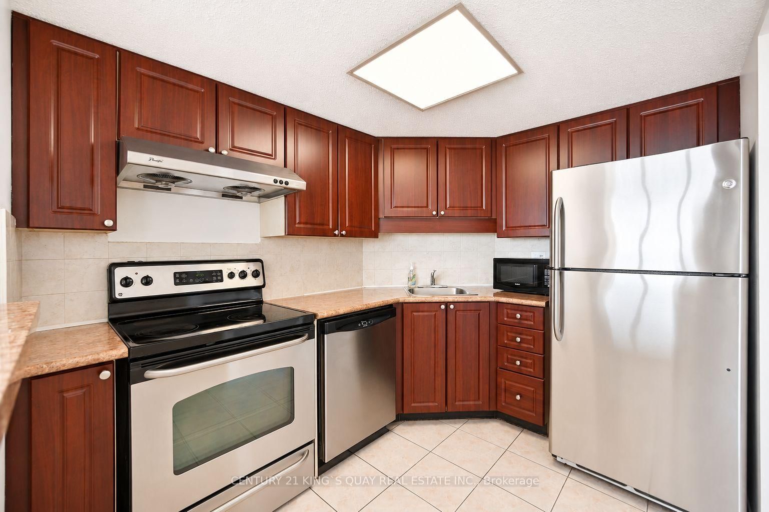 160 Alton Towers Circle • #501 • Toronto, ON photo 8