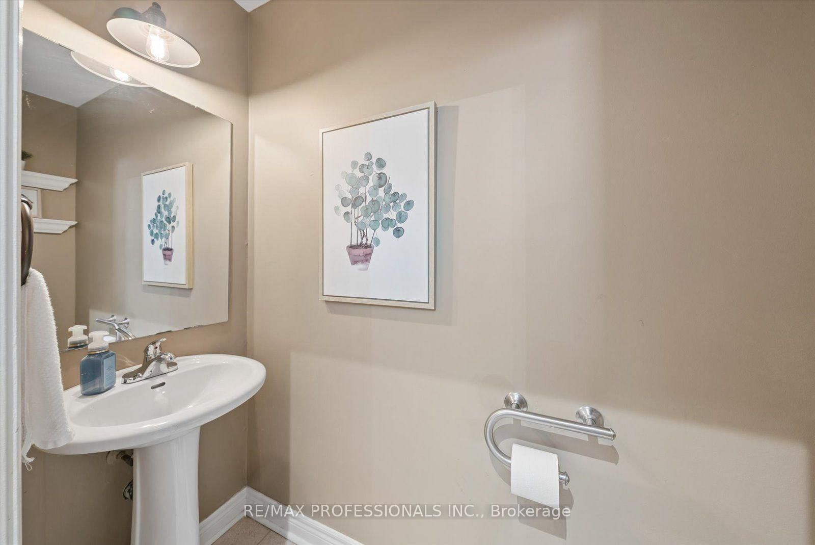 62 Blackfriar Avenue • Whitby, ON photo 18