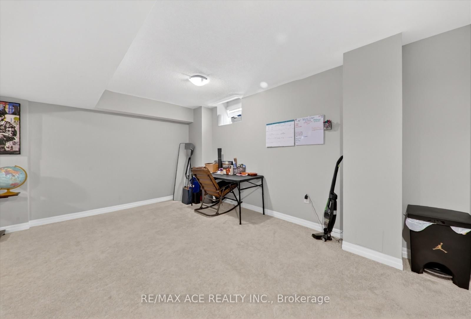 218 Flood Avenue • Clarington, ON photo 31