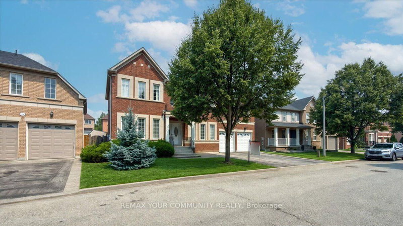 8 Westacott Avenue