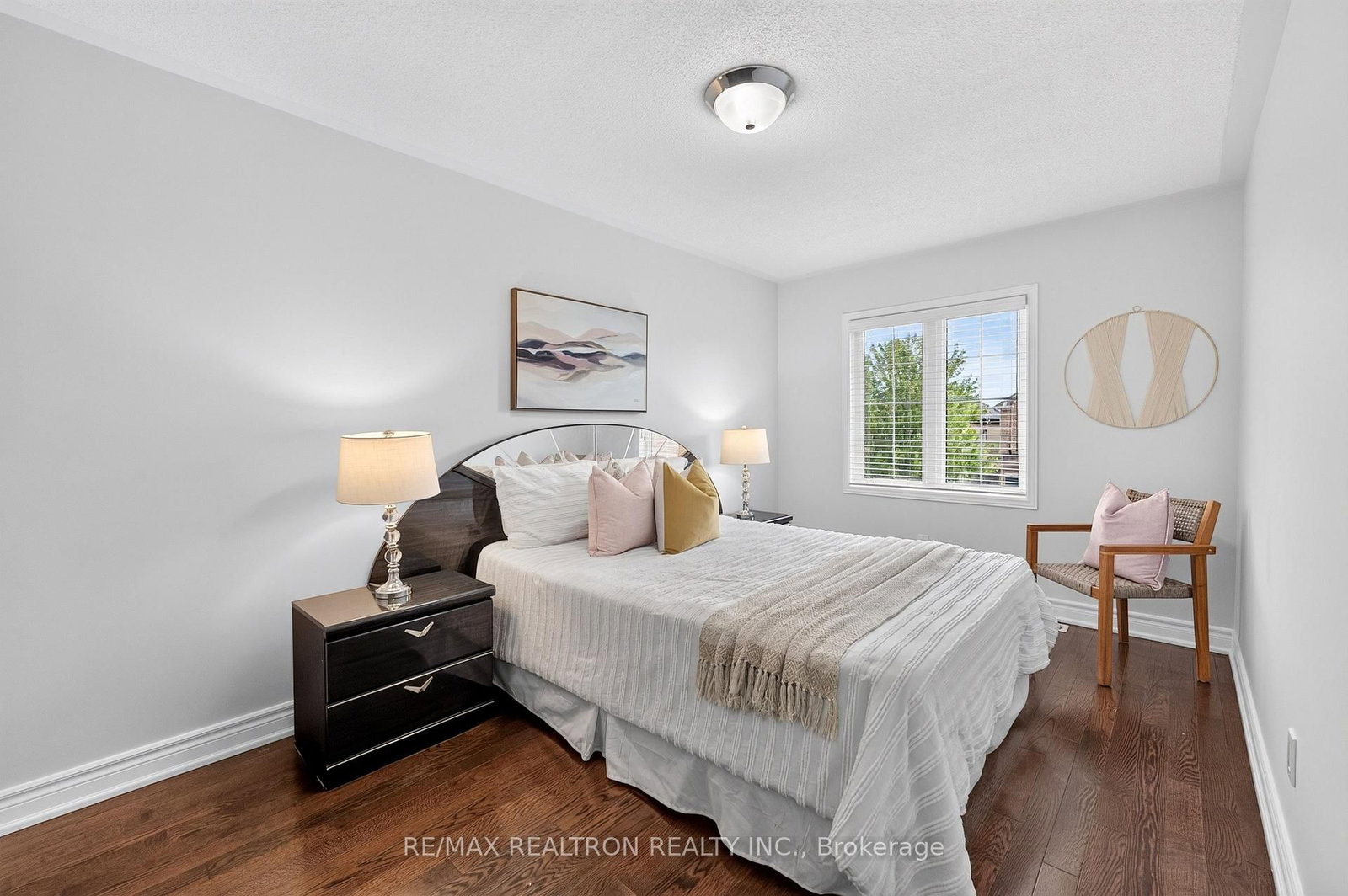 18 Sivyer Crescent • Ajax, ON photo 16