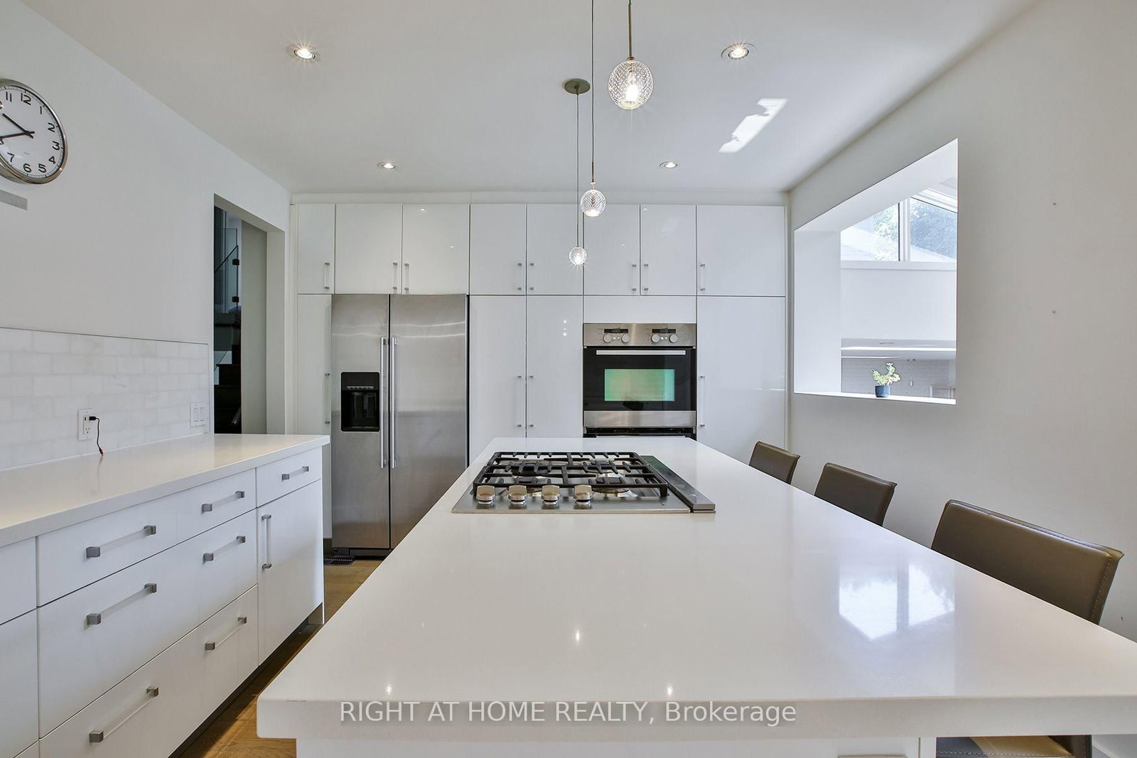 34 Scarcliff Gardens • Toronto, ON photo 17