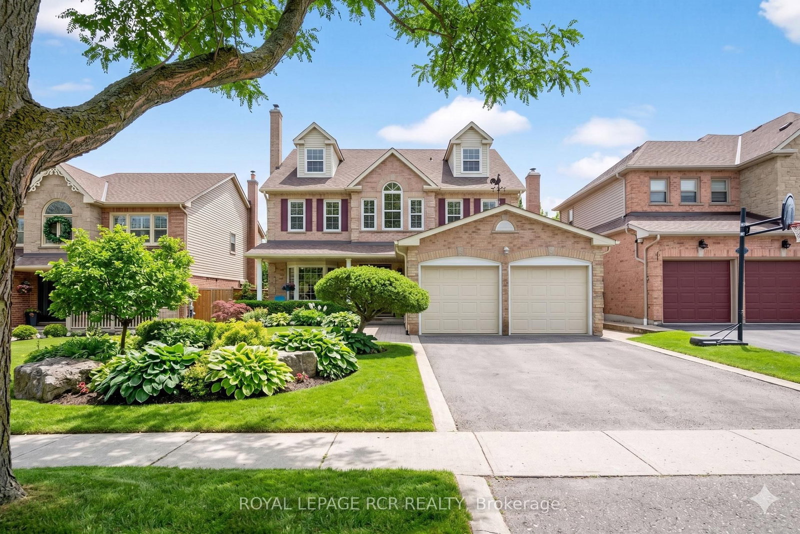Detached House for sale at 27 Kennett Drive, Whitby, Ontario, L1P 1L5 - Lynde Creek - MLS: E13543994