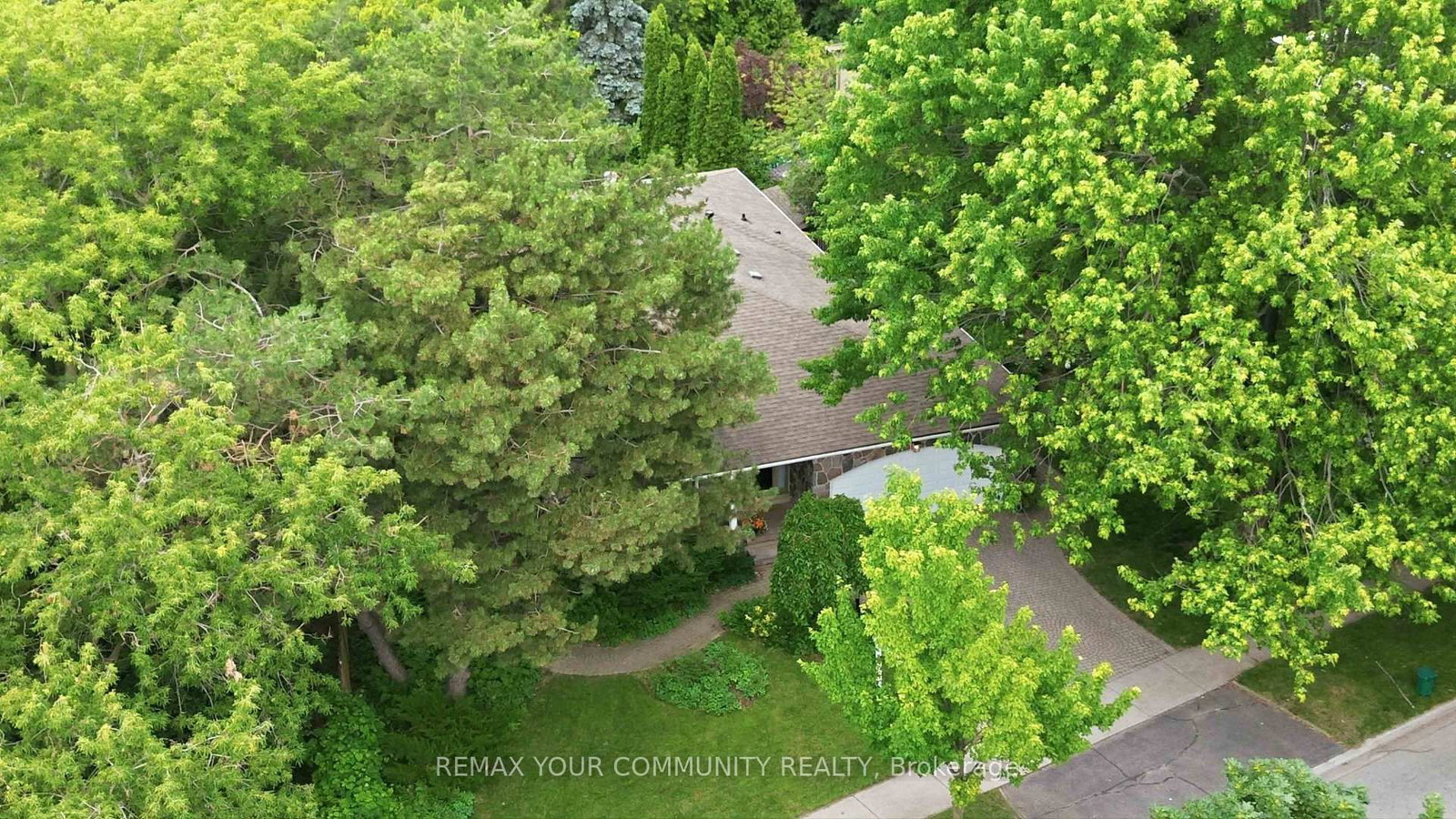 150 Pringle Drive • Whitby, ON photo 28