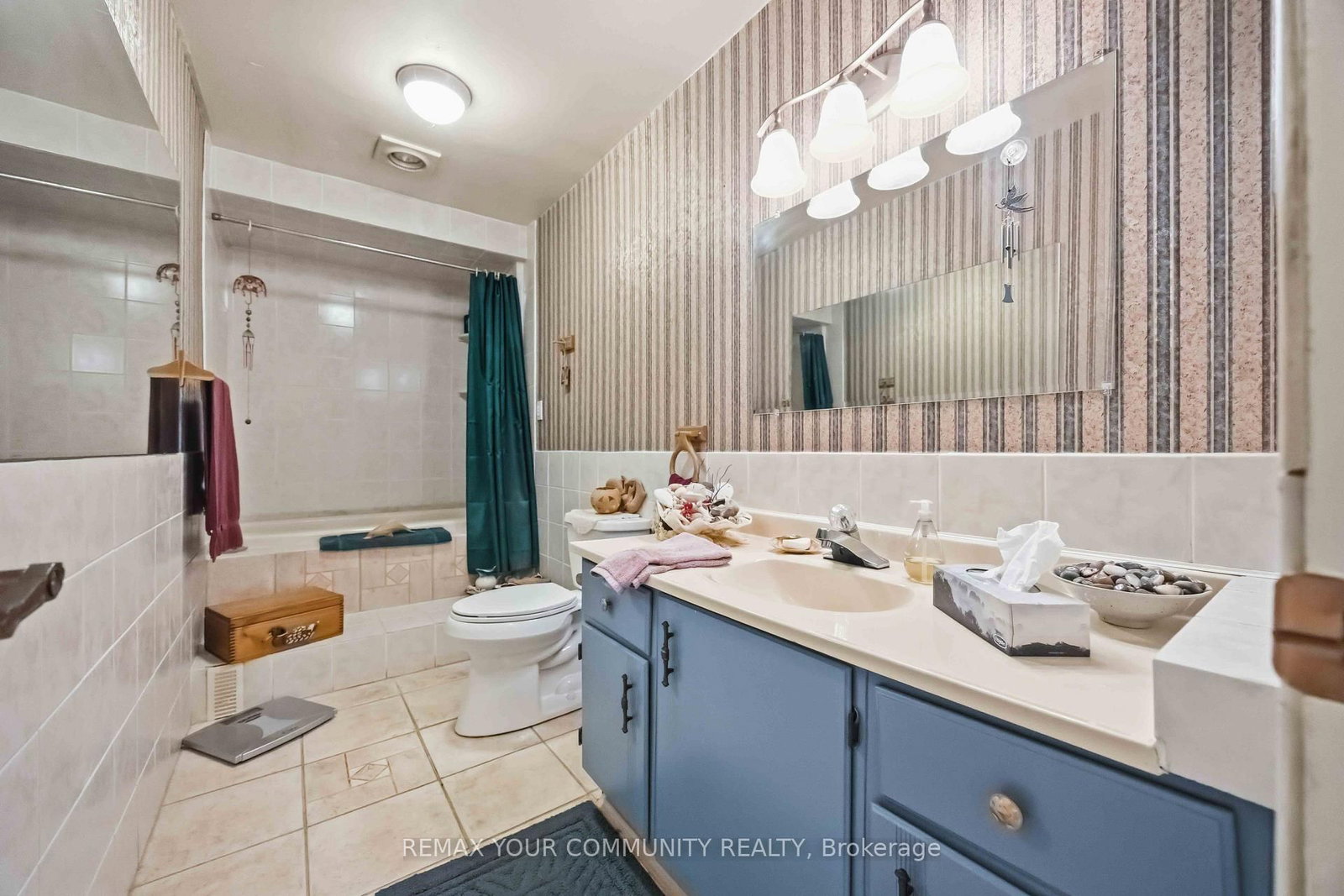 150 Pringle Drive • Whitby, ON photo 9