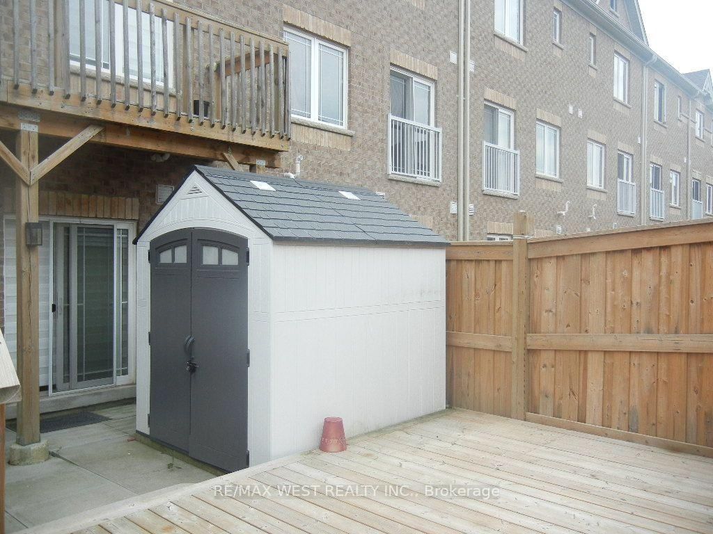 12 Waterstone Way • Whitby, ON photo 36