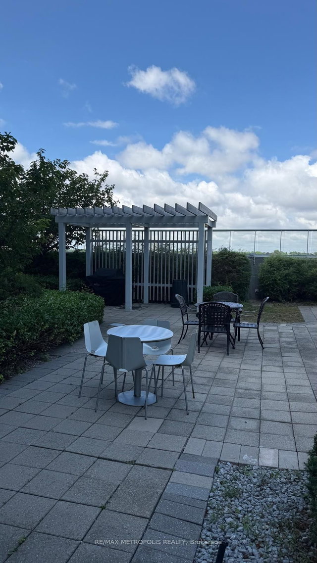 1203 - 36 Lee Centre Drive