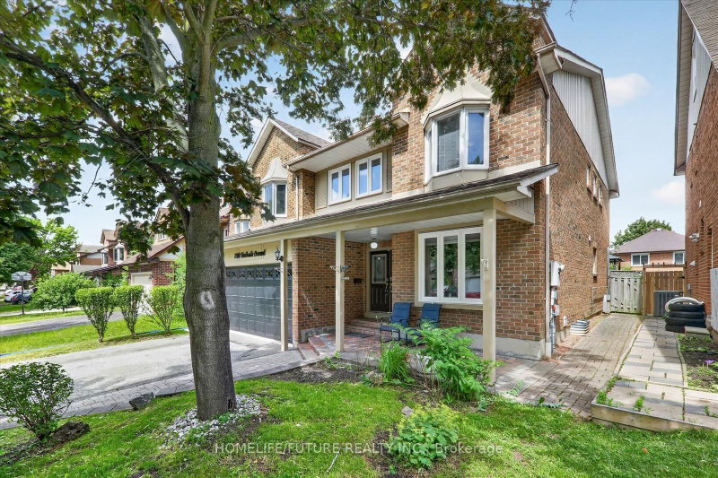 1580 Heathside Crescent