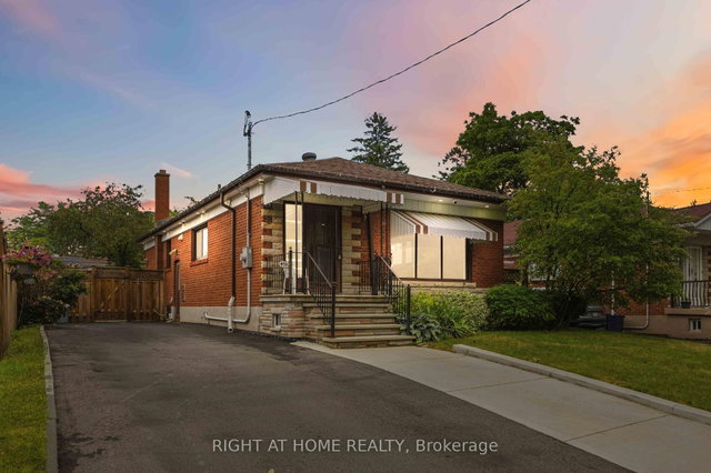 8 Grassington Crescent