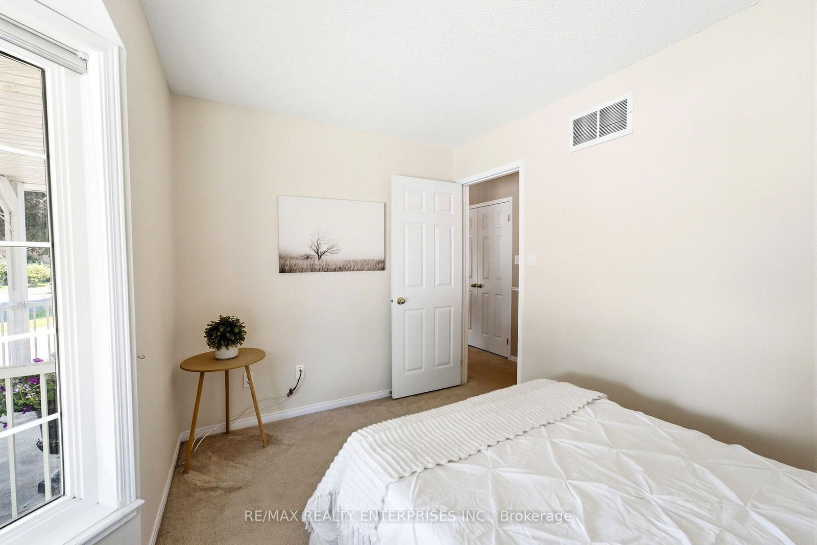 1 Huron Court • Clarington, ON photo 20